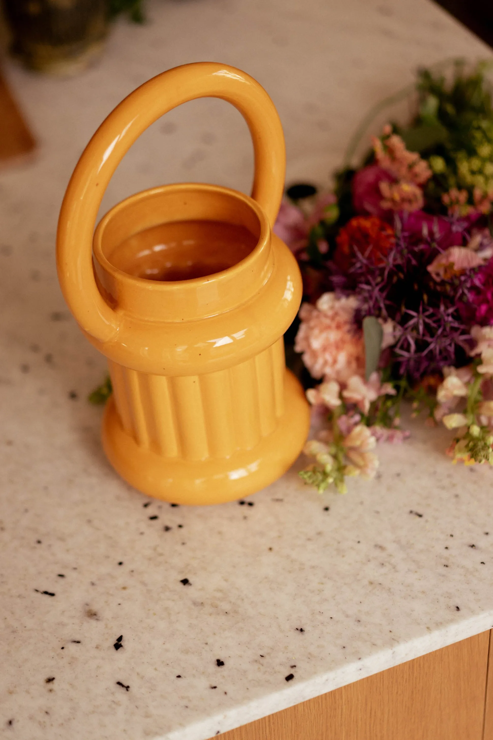 VASE OLIVER YELLOW^Make My Lemonade Outlet